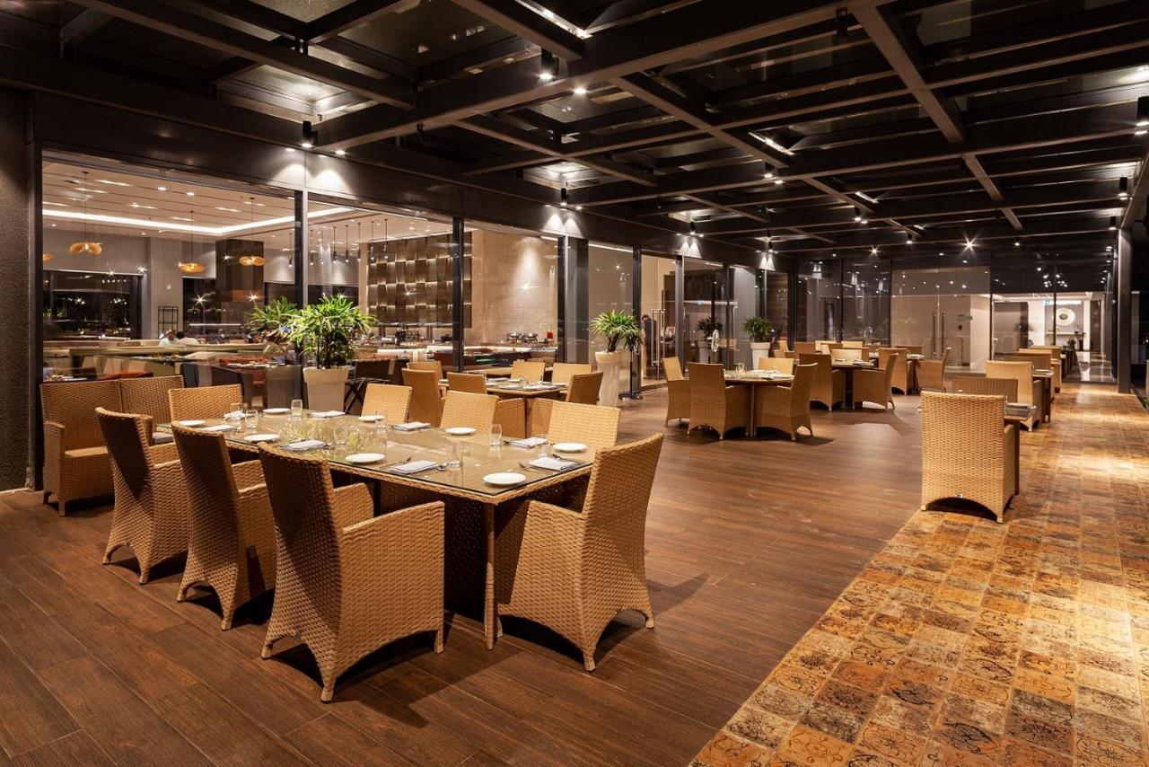Vivanta Bhubaneswar Dn Square ภายนอก รูปภาพ