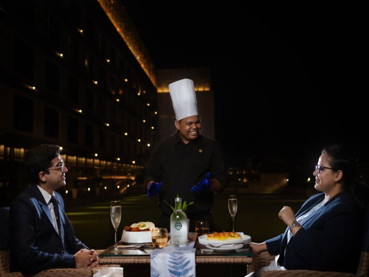 Vivanta Bhubaneswar Dn Square ภายนอก รูปภาพ